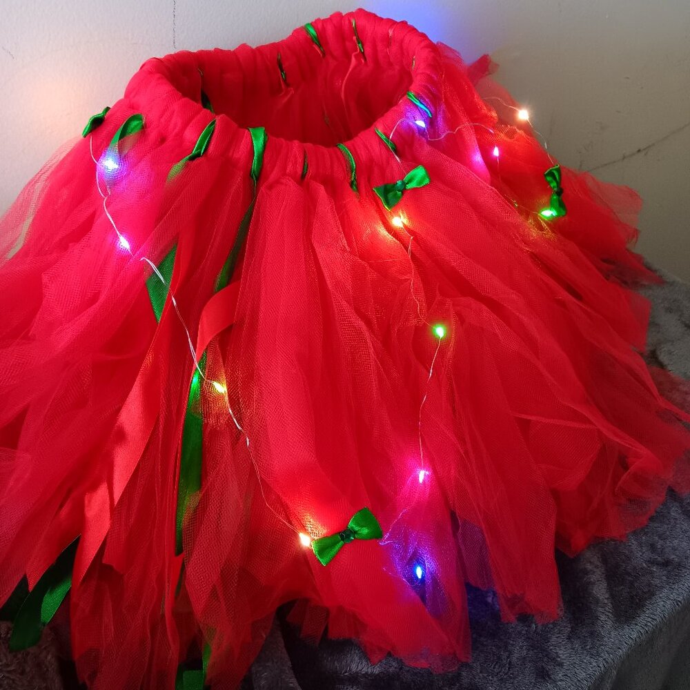 CHRISTMAS TUTU WITH BOWS (LIGHTS UP)